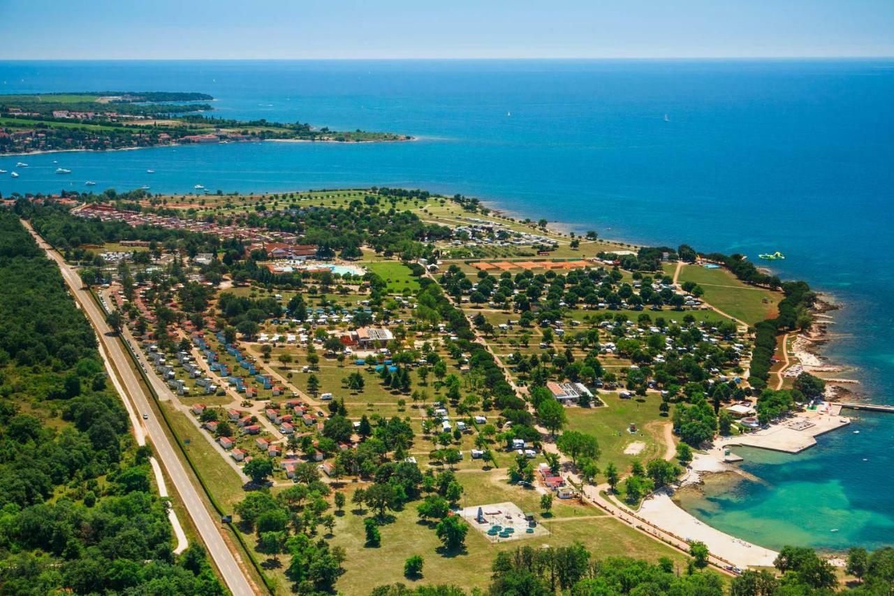 Happy Camp Mobile Homes In Camping Park Umag Каригадор Екстериор снимка